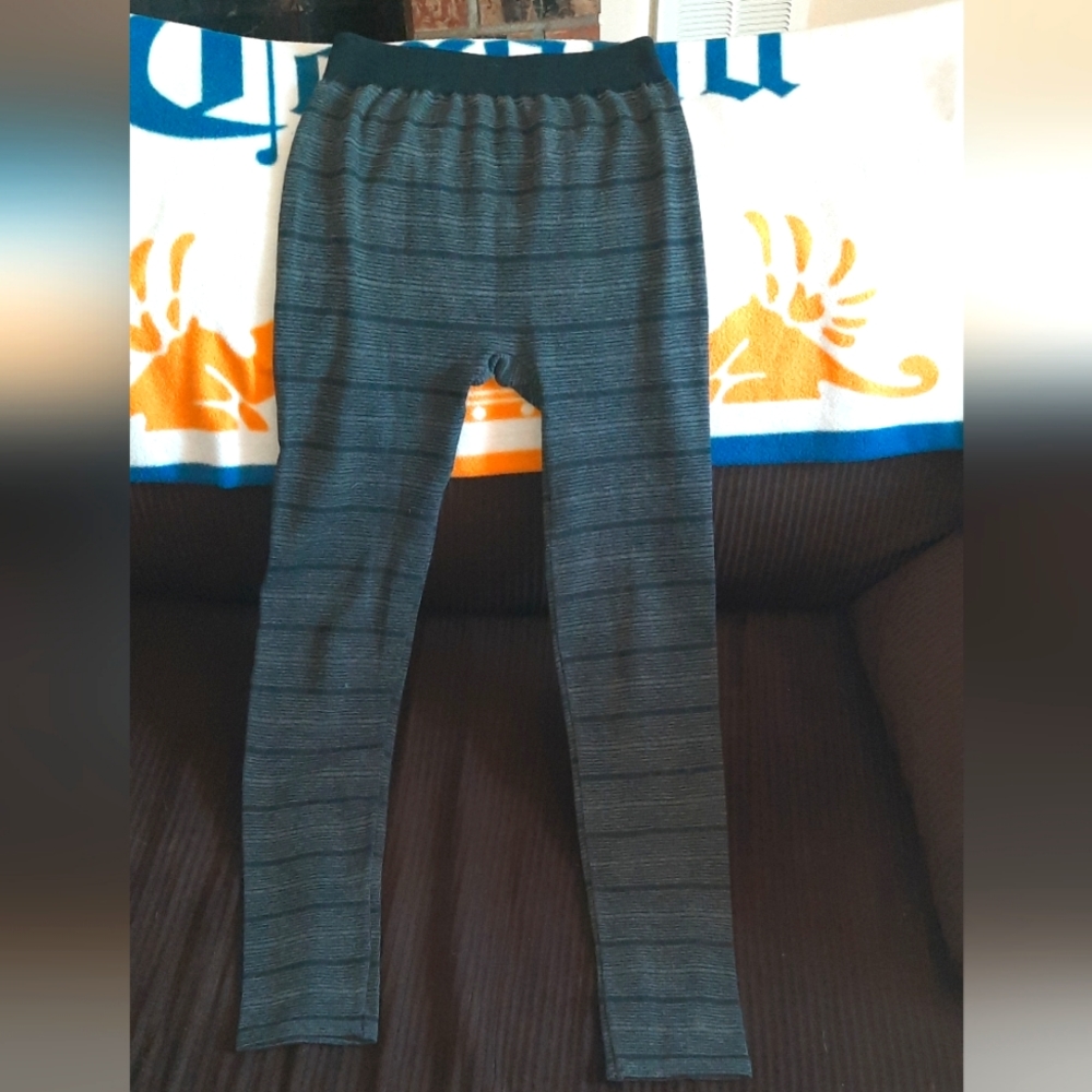 Gold medal international leggings.